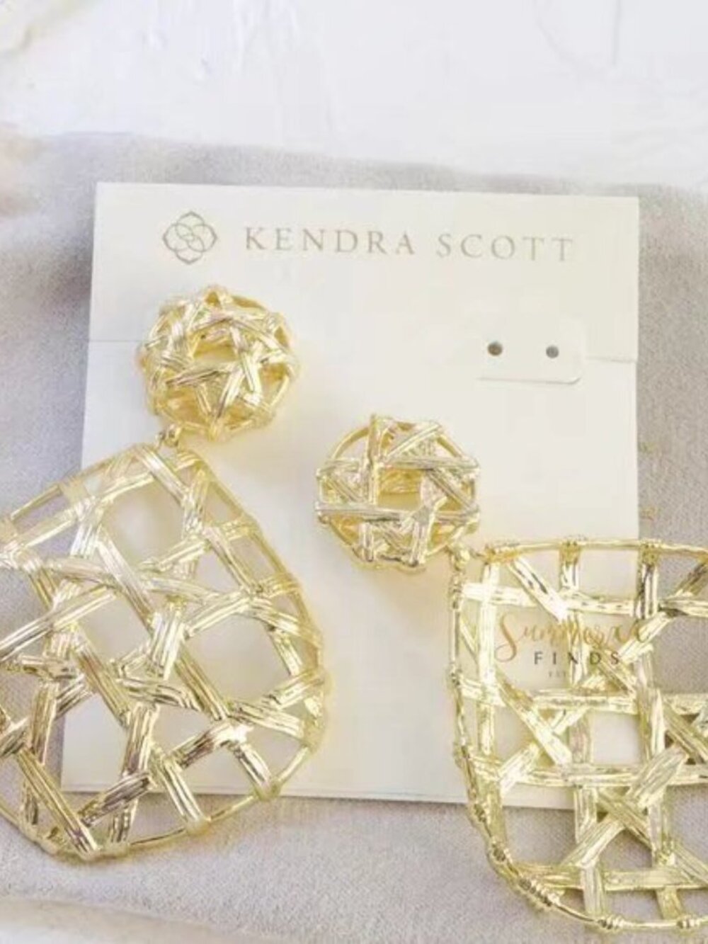 Kendra Scott Stud Earrings - Picture 3 of 5